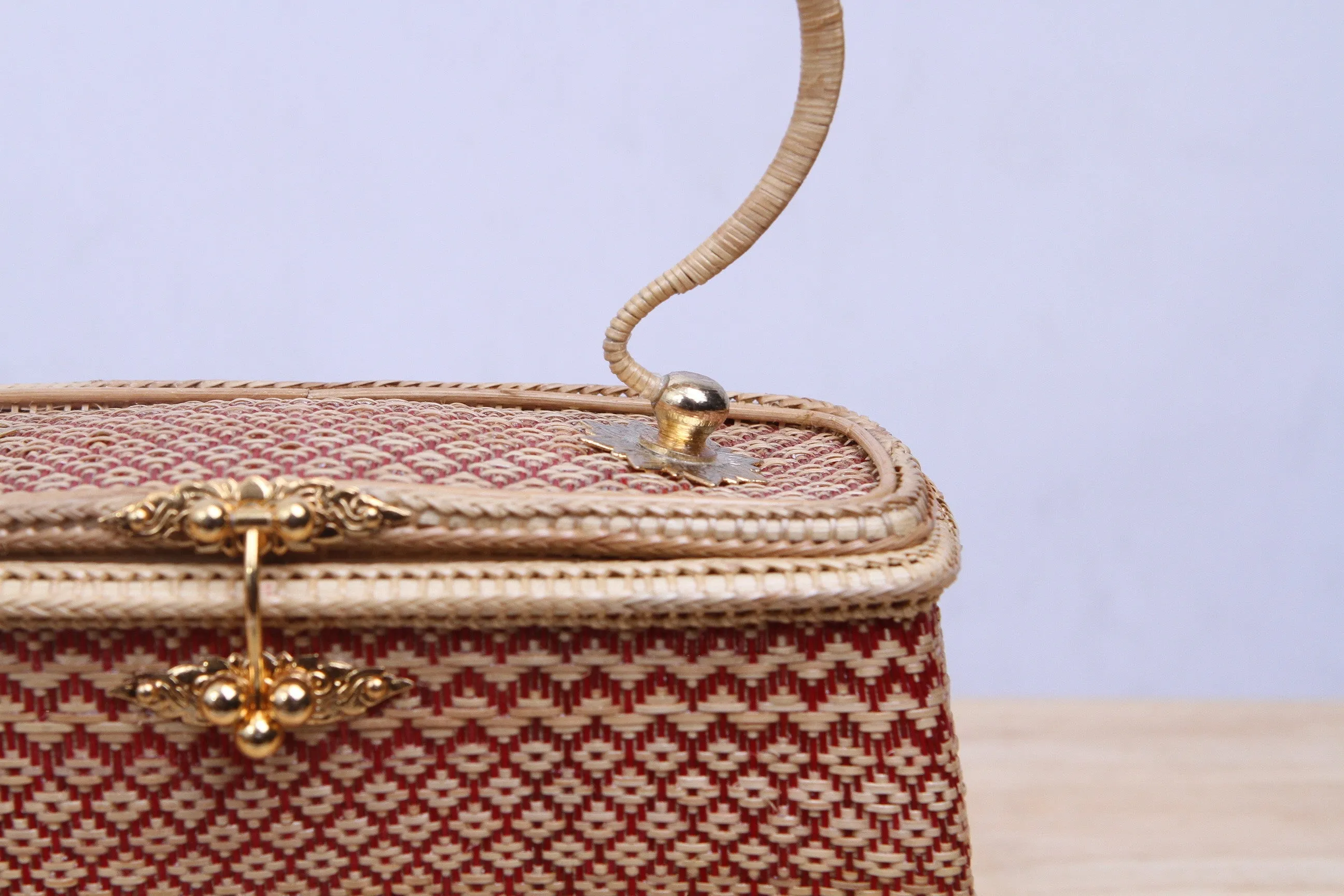 A handmade fineness wicker handbag