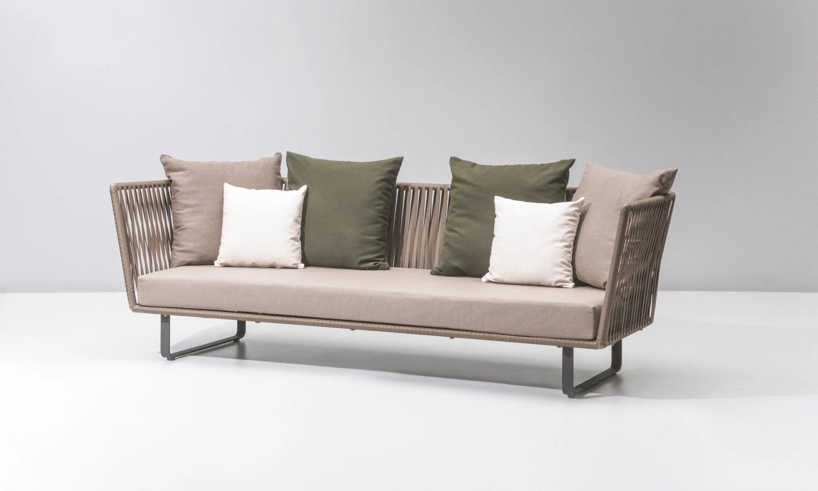 Bitta - 3-Seater sofa Bela Rope Aluminium Legs