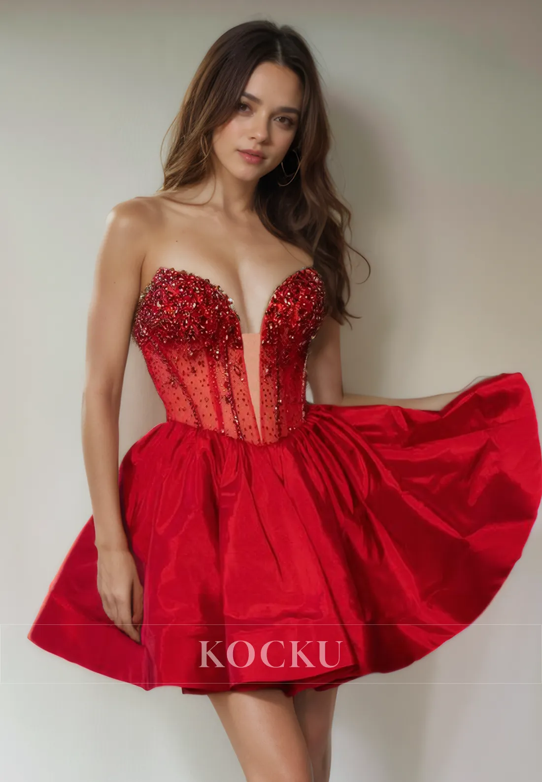 Gorgeous & Charming V-Neck Sleeveless A-Line Sparkly Party Homecoming Dress