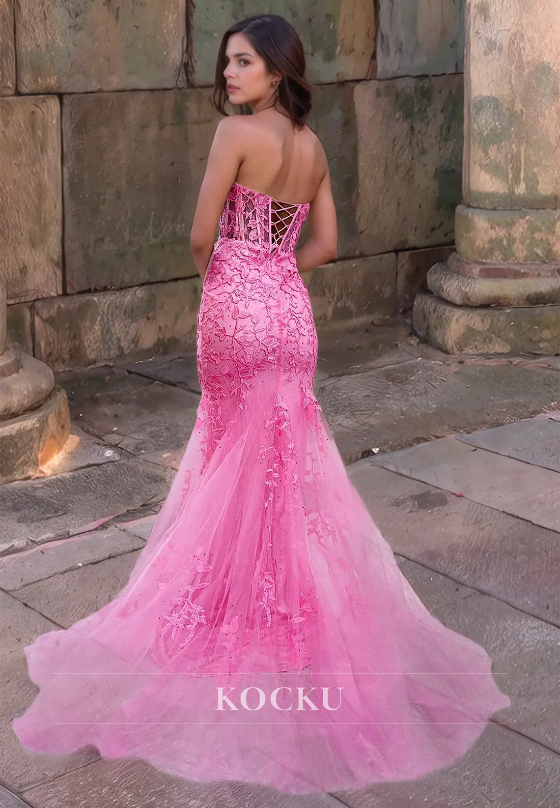 Strapless Mermaid Prom Dress Sleeveless Lace Long Formal Dress with Train